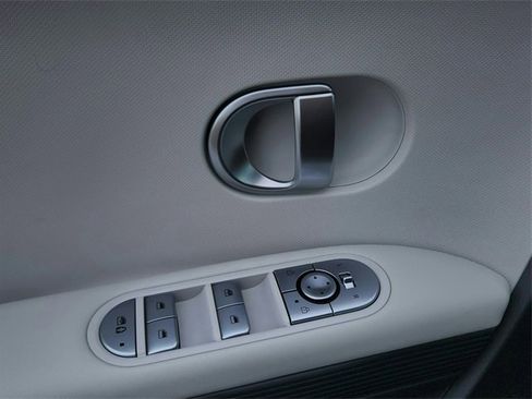 Used 2023 Hyundai Ioniq 5 SE w/ Cargo Package image 21