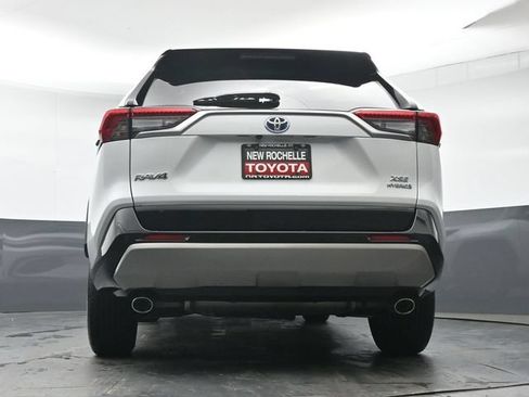Used 2023 Toyota RAV4 XSE AWD/4WD image 38
