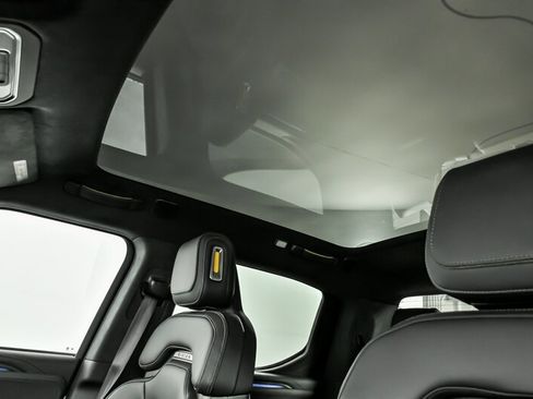 Used 2022 Rivian R1T Launch Edition image 19