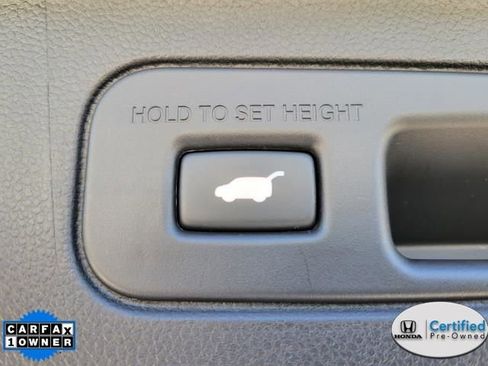 Certified 2025 Honda Pilot Elite image 10