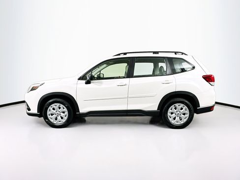 Used 2023 Subaru Forester image 4