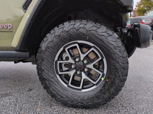 New 2026 Jeep Wrangler Unlimited Rubicon w/ Safety Group image 10