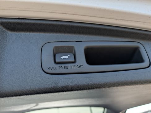 Used 2024 Honda CR-V EX-L image 19