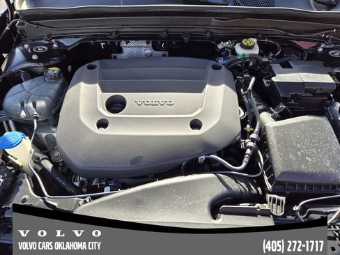 Certified 2024 Volvo XC40 B5 Core w/ Protection Package Premier image 30