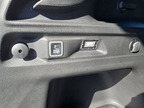 New 2025 Jeep Grand Cherokee L Laredo w/ Luxury Tech Group I image 32