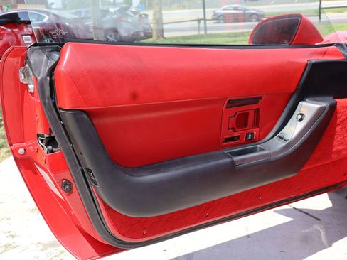 Used 1990 Chevrolet Corvette ZR-1 image 15