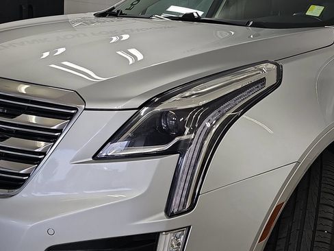 Used 2017 Cadillac XT5 Premium Luxury AWD/4WD image 38