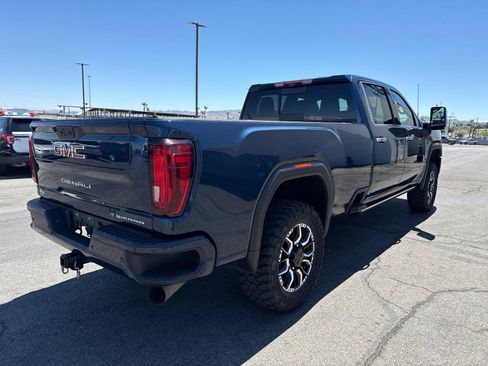 Used 2023 GMC Sierra 3500 Denali w/ Denali Ultimate Package AWD/4WD image 5