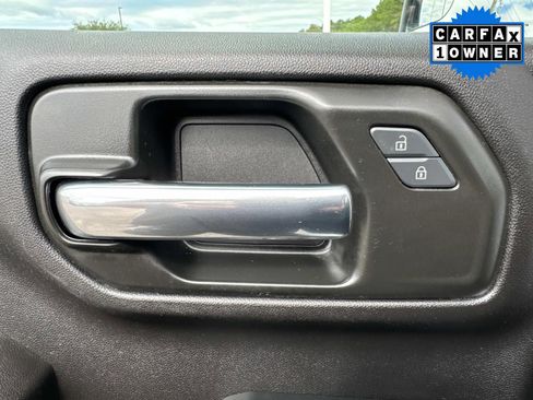 Used 2024 Chevrolet Silverado 1500 Custom image 24