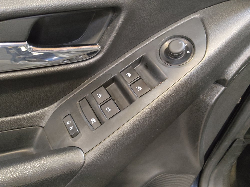 Used 2021 Chevrolet Trax LT w/ Driver Confidence Package FWD image 27