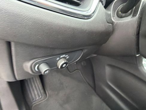 Used 2024 Chevrolet Equinox LT AWD/4WD image 23