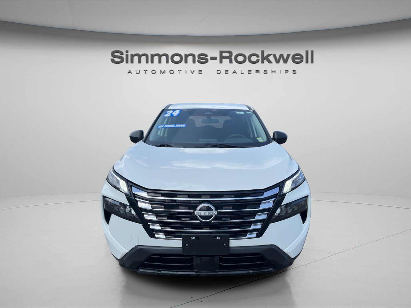 Used 2024 Nissan Rogue S AWD/4WD image 8