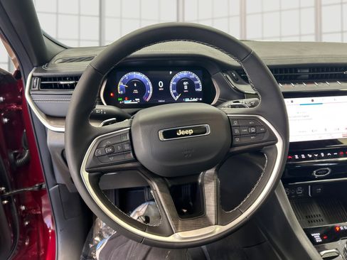 New 2026 Jeep Grand Cherokee L 4WD image 17