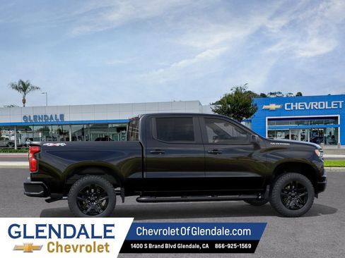 New 2026 Chevrolet Silverado 1500 RST w/ Convenience Package II AWD/4WD image 3