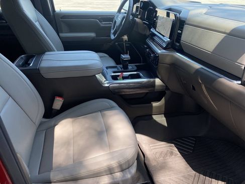 Used 2026 Chevrolet Silverado 1500 LTZ AWD/4WD image 31