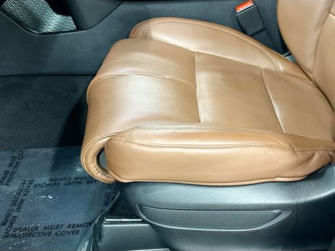 Used 2023 Lincoln Aviator Grand Touring w/ Equipment Group 301A AWD/4WD image 19
