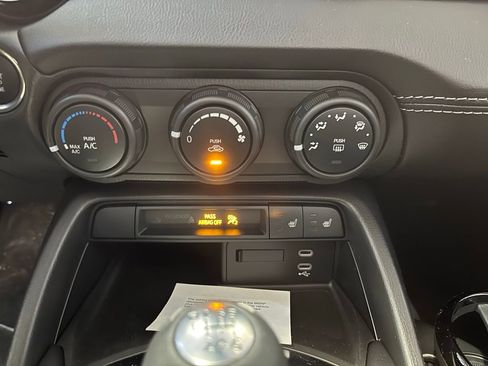 New 2026 MAZDA MX-5 Miata Club w/ Weather Package RWD image 24