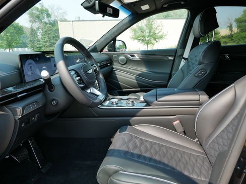 New 2025 Genesis GV80 3.5T e-SC image 4