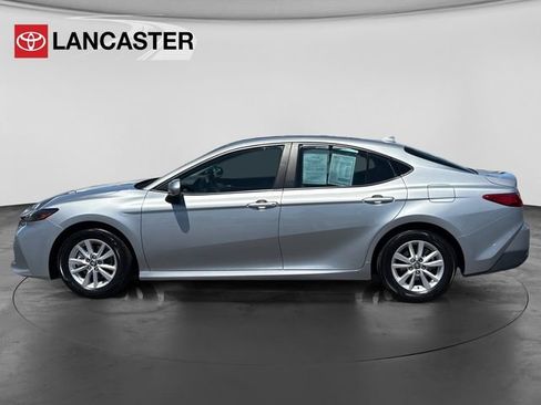 Used 2025 Toyota Camry LE FWD image 4