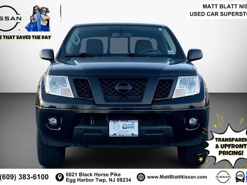 Used 2021 Nissan Frontier SV w/ Midnight Edition Floor Mats AWD/4WD image 2