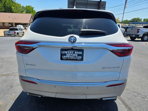 Used 2018 Buick Enclave Essence FWD image 6