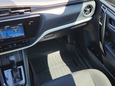 Used 2017 Toyota Corolla iM FWD image 6