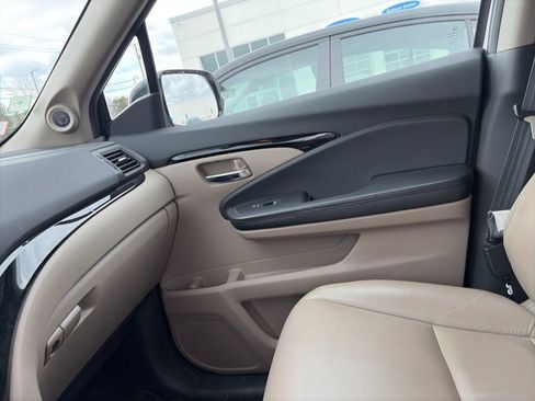 Used 2016 Honda Pilot Touring image 7