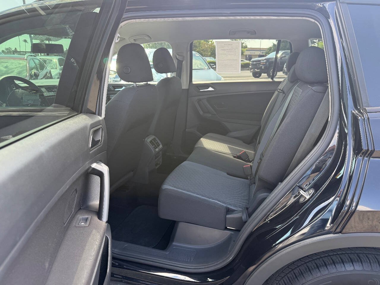 Used 2019 Volkswagen Tiguan S w/ Driver Assistance Package FWD image 12