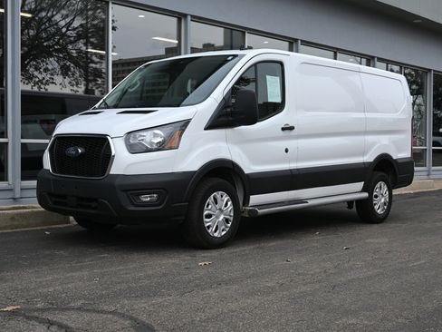 Used 2024 Ford Transit 250 Low Roof w/ Exterior Upgrade Package image 1