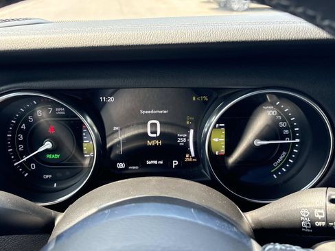 Used 2021 Jeep Wrangler Unlimited Sahara w/ Cold Weather Group AWD/4WD image 22