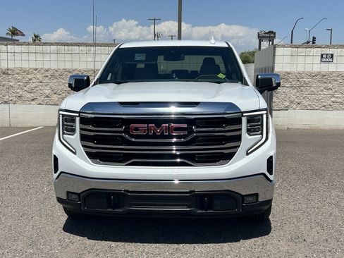 Used 2025 GMC Sierra 1500 SLT RWD image 8