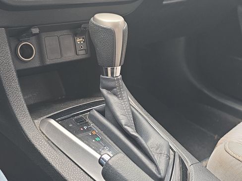 Used 2014 Toyota Corolla LE image 17