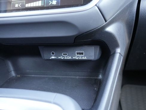 Used 2024 Subaru Crosstrek 2.0i Premium image 33