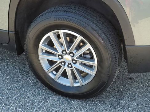 Certified 2023 Chevrolet Traverse LT FWD image 30