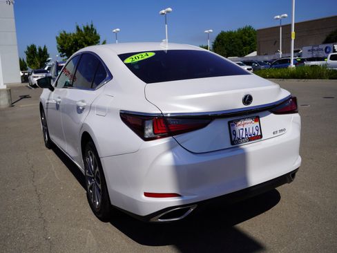 Used 2024 Lexus ES 350 FWD image 8