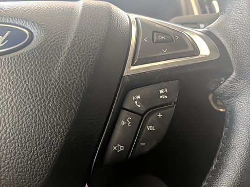 Used 2023 Ford Edge SEL w/ Convenience Package image 17