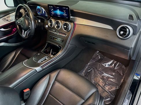 Used 2022 Mercedes-Benz GLC 300 image 30