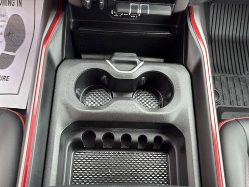 Used 2022 RAM 1500 Rebel AWD/4WD image 19