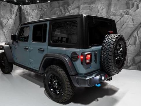 Used 2024 Jeep Wrangler Unlimited AWD/4WD image 18