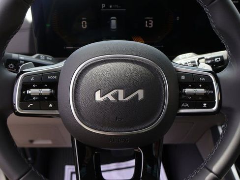 New 2026 Kia Carnival EX FWD image 26