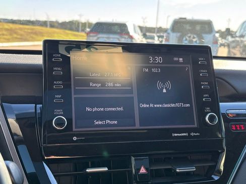 Used 2023 Toyota Camry SE image 8