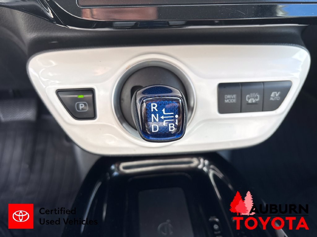 Certified 2017 Toyota Prius Prime Advanced w/ Carpet Mat Package FWD image 15