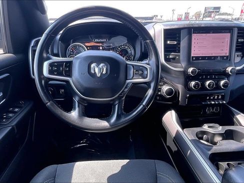 Used 2022 RAM 1500 Big Horn AWD/4WD image 14