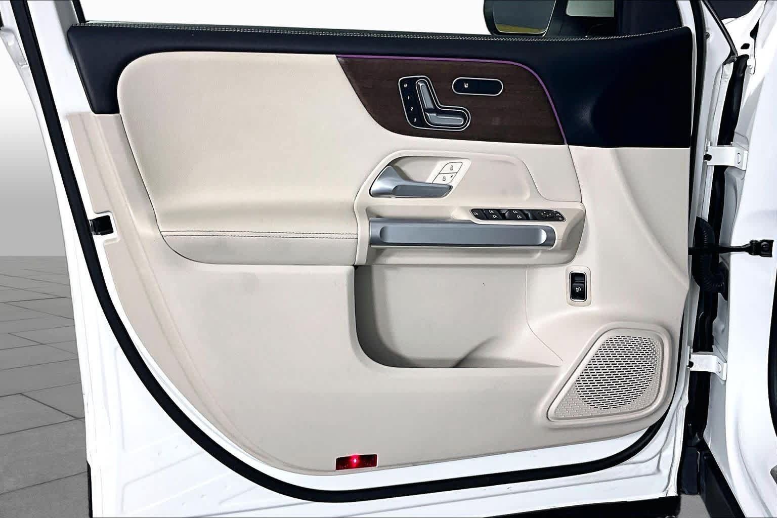 Used 2022 Mercedes-Benz GLB 250 image 20
