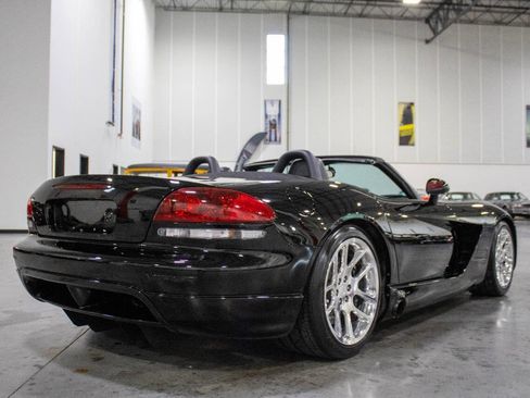 Used 2003 Dodge Viper SRT-10 image 7