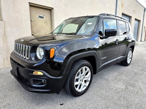 Used 2015 Jeep Renegade Latitude image 5