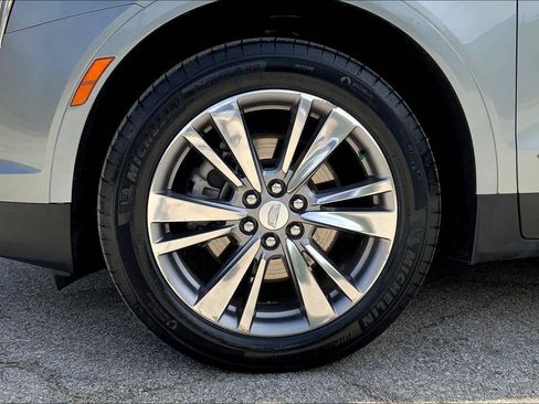 Used 2024 Cadillac XT5 Premium Luxury AWD/4WD image 9
