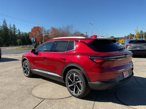 New 2026 Chevrolet Equinox EV LT image 5