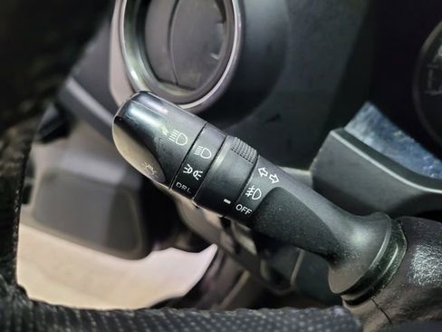 Used 2016 Toyota Tacoma TRD Sport w/ Towing Package image 35