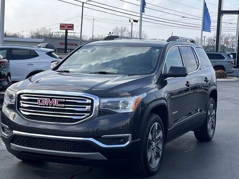 Certified 2018 GMC Acadia SLT image 3